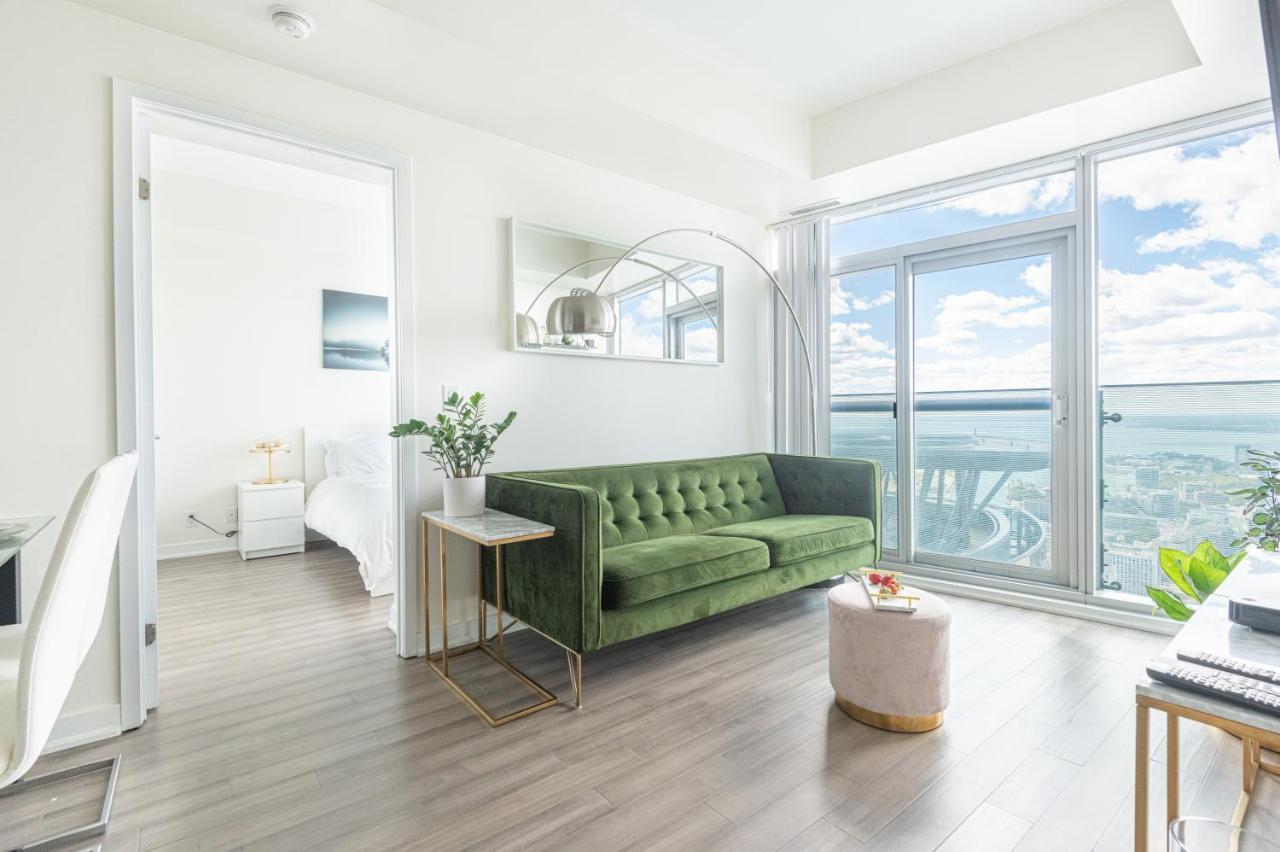 Beautiful Luxurious Modern Condo With Breathtaking Views Toronto Esterno foto